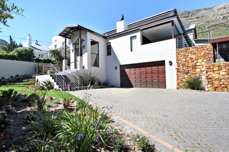 To Let 5 Bedroom Property for Rent in Hout Bay Western Cape
